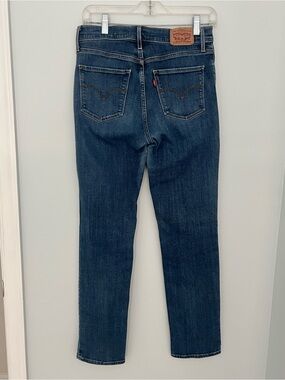 Levi’s 724 High Rise Straight Leg Jeans Womens 28/30 Medium Blue Wash Denim